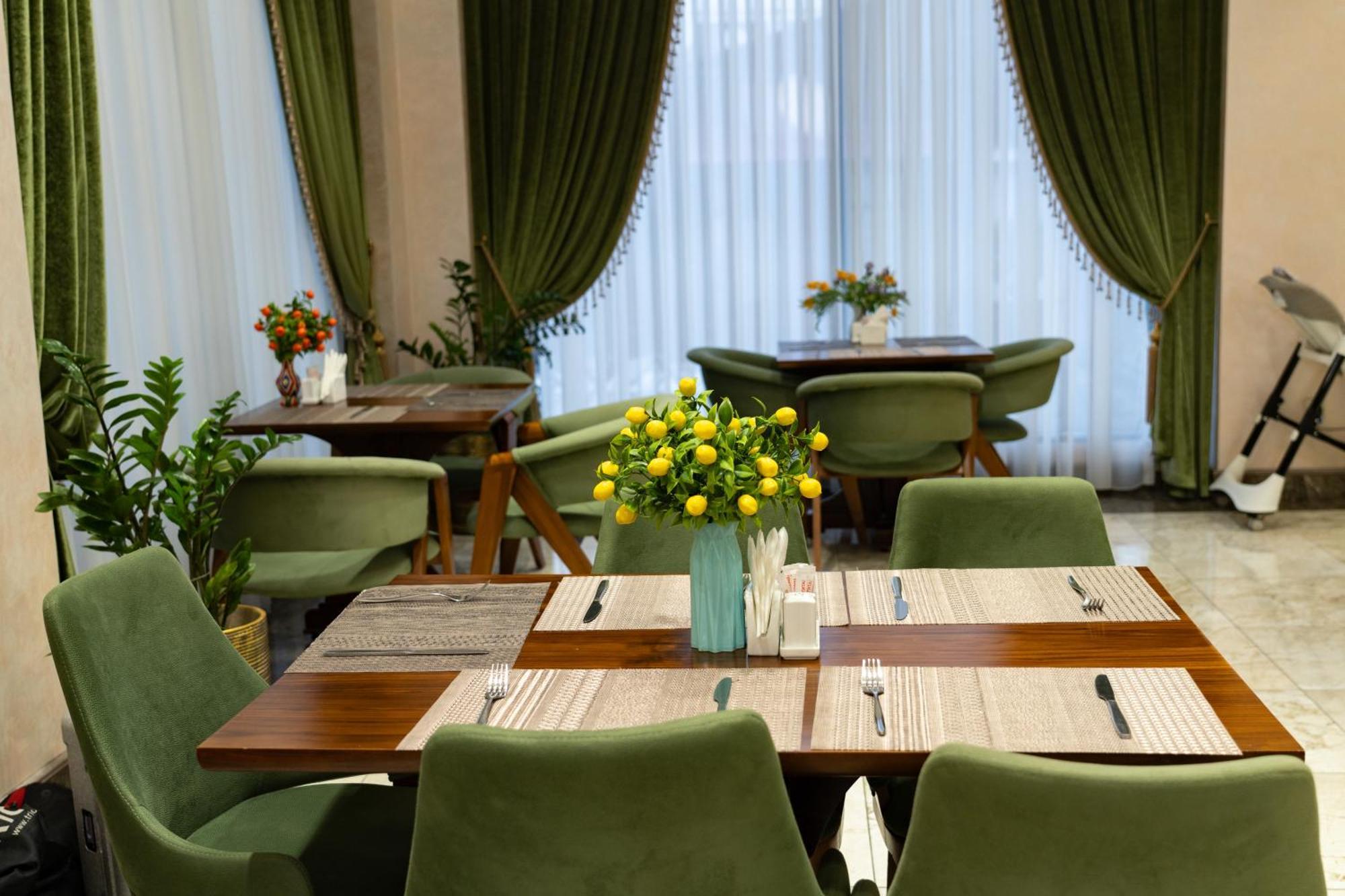 Al Anvar Halal Hotel By Hotelpro Group Tashkent Exterior foto